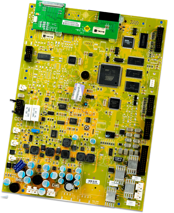 Inspección y soldadura en placas montadas – control de calidad